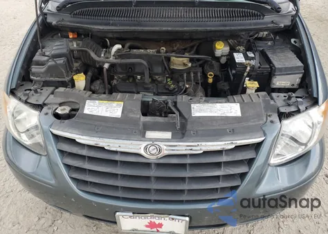 2005 Chrysler Town & Country Lx из США, поврежденный, VIN 2C4GP44R15R133454